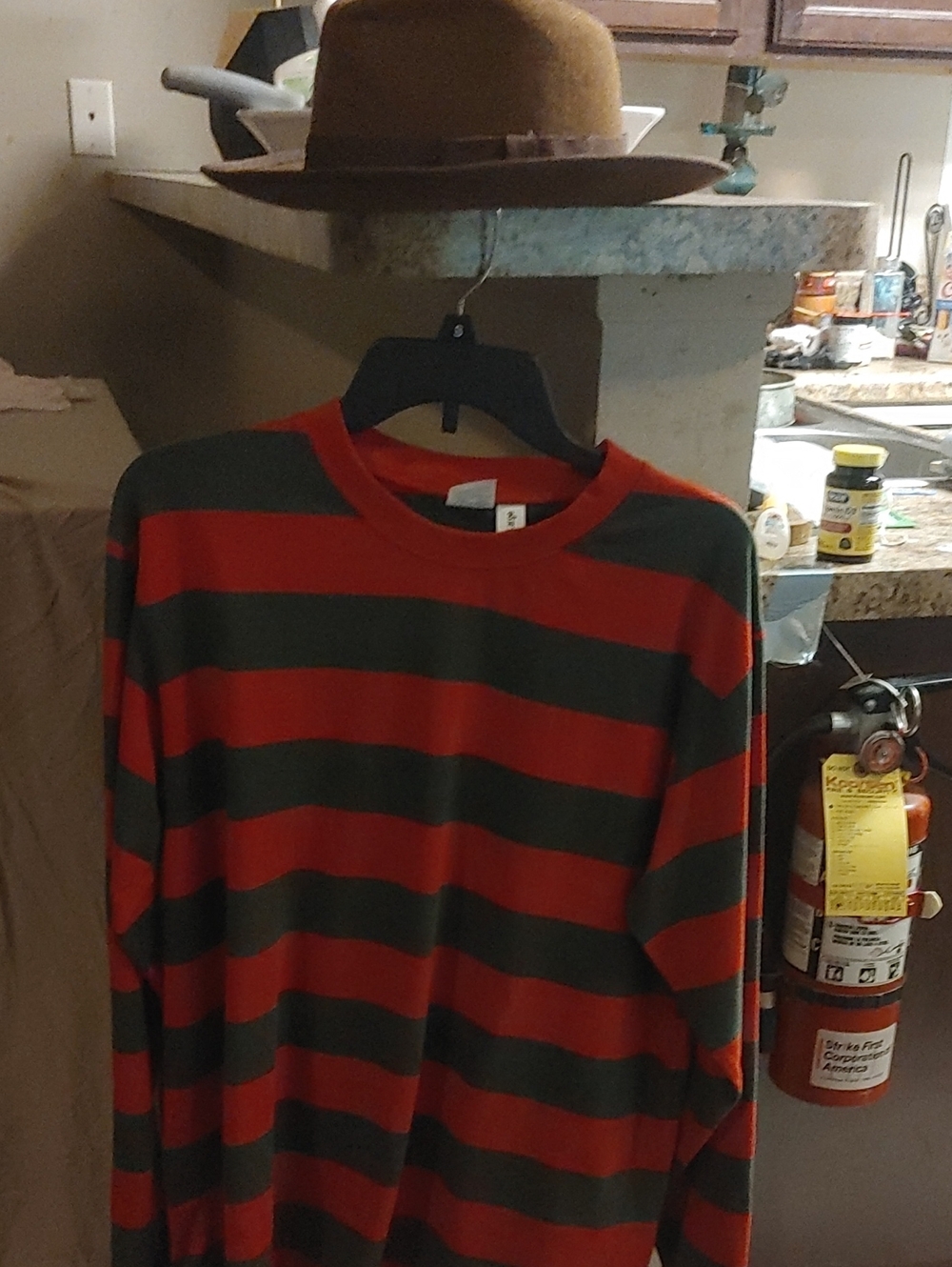 Halloween Attire Striped Long Sleeve Tee in Red and Olive Green With Hat